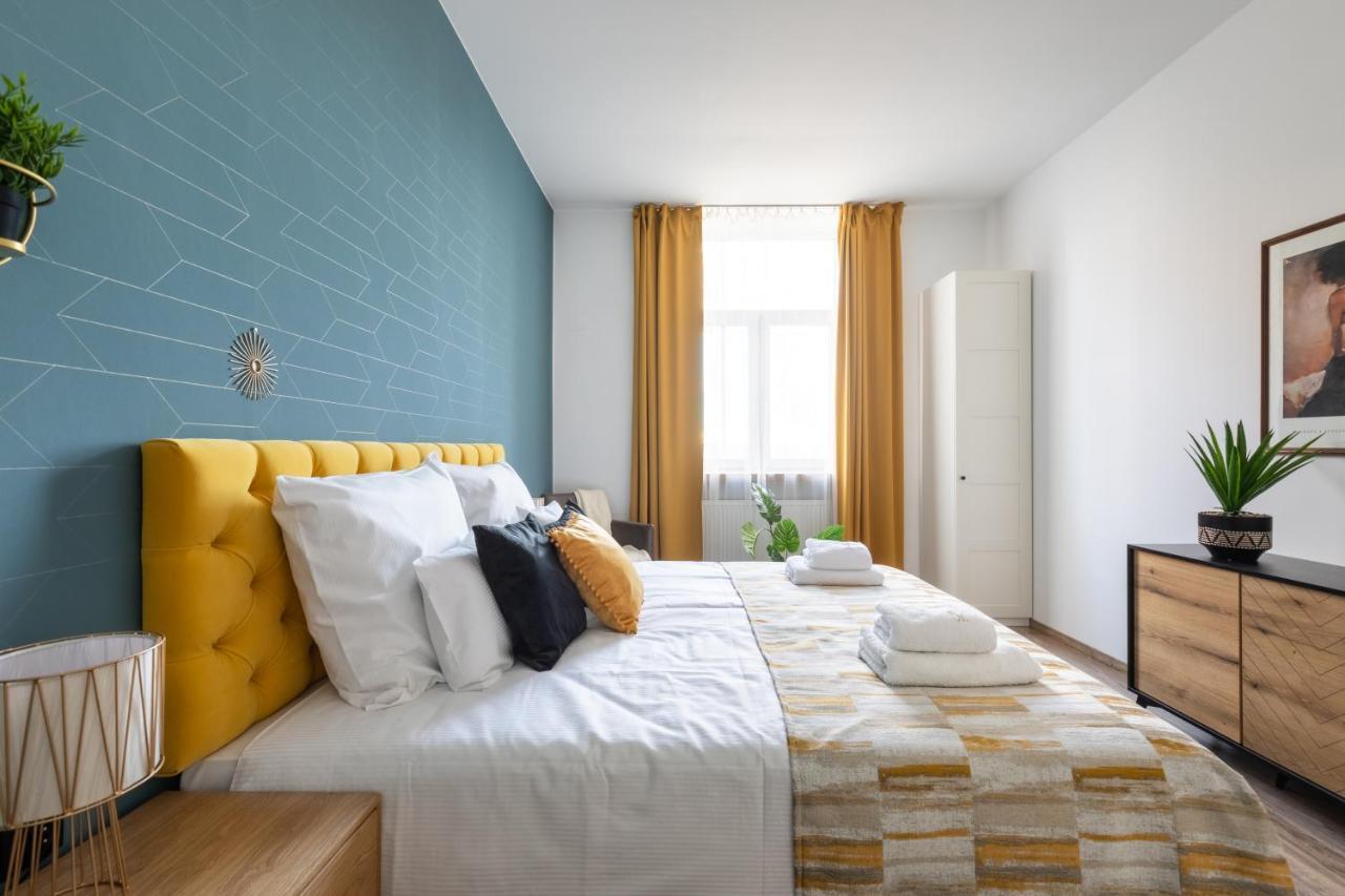 Luxe Living Castle View Apartment Krakow Bagian luar foto